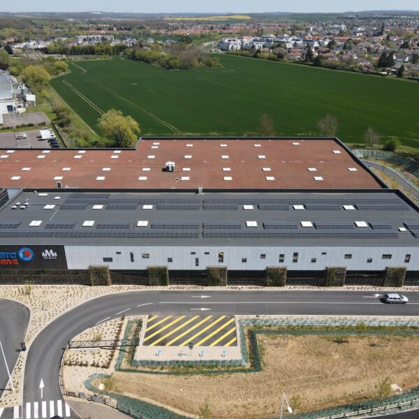 Installation-panneaux-photovoltaïque-station-de-lavage-et-drive-Leclerc-de-Marly