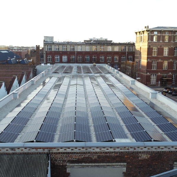 Installation-panneaux-solaires-photovoltaïques-Icam-l-Silicéo